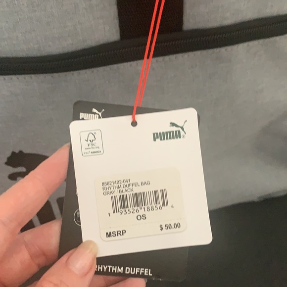 Puma Duffel bag black and grey new with tags - Picture 2 of 2